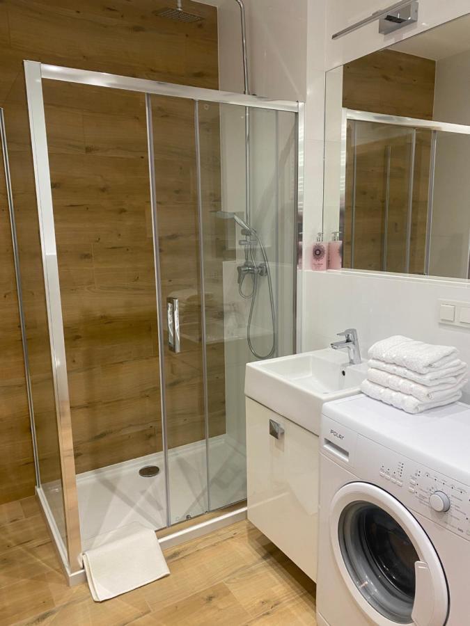 Apartamenty Bruno I Bianca W Symphony Modern Tower Gdynia 2 I 3 Pietro Exterior foto